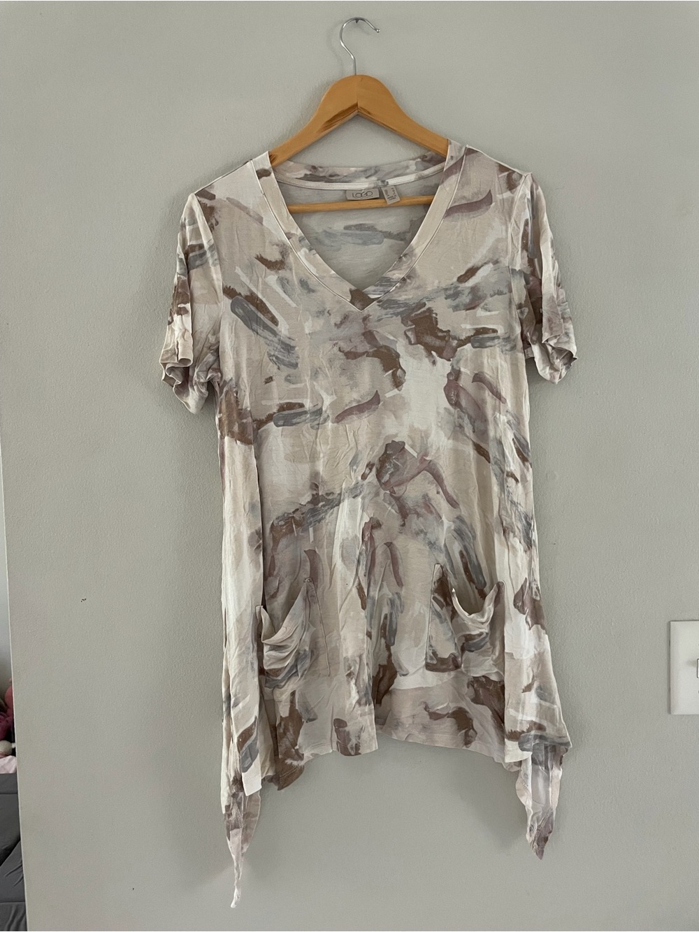 LOGO by Lori Goldstein Neutral Brushstroke V-Neck Tunic